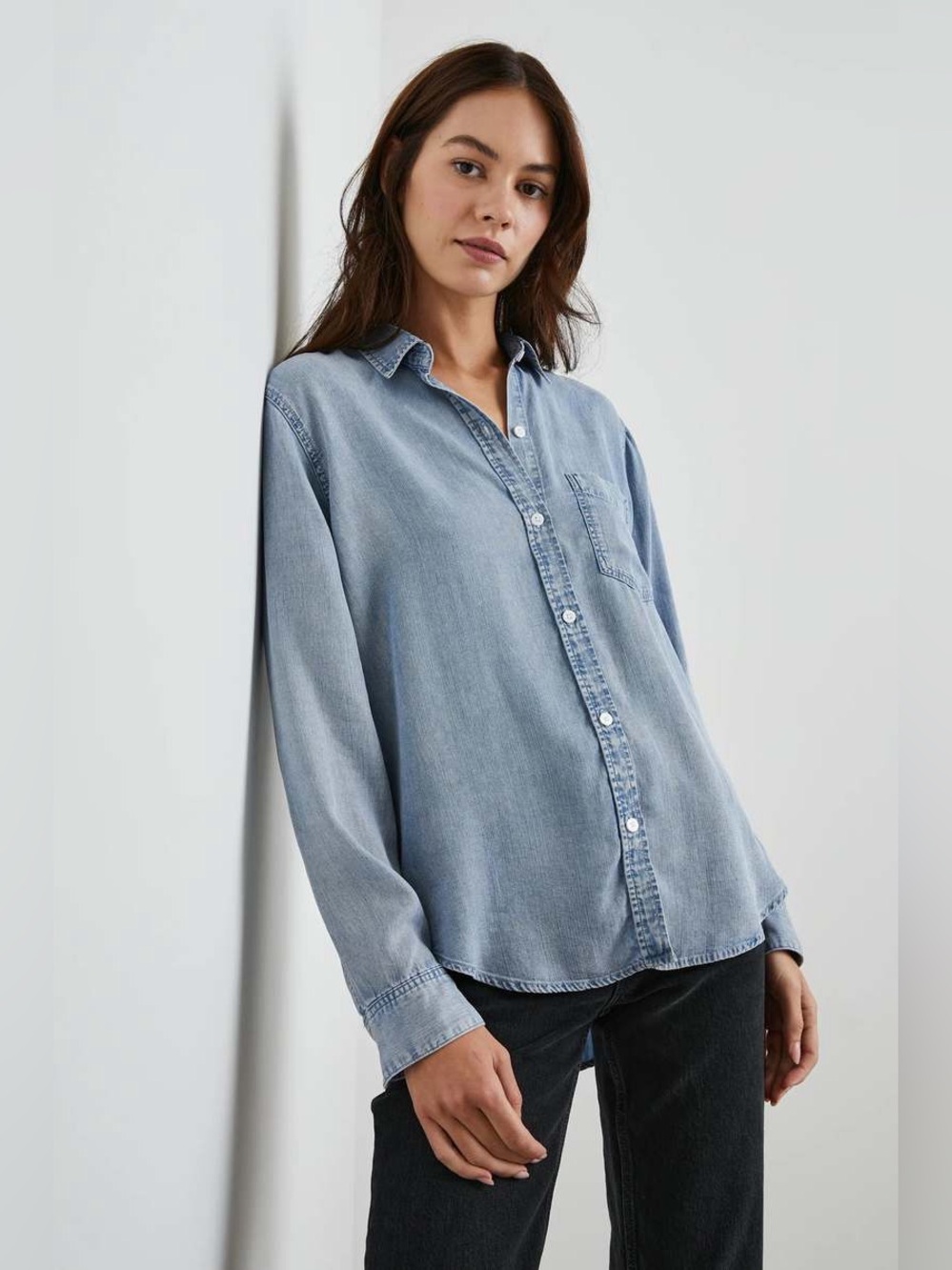 RAILS - INGRID Medium Vintage Cloud Wash tencel denim button down. XS p2p 20”